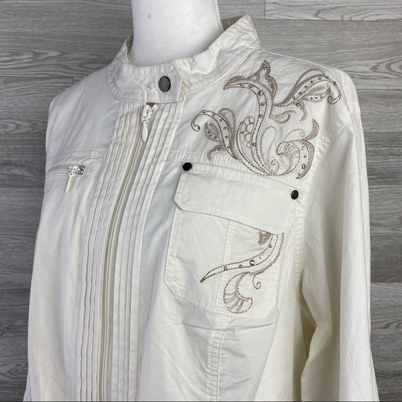 NWT Lane Bryant White Embroidered Full Zip Jacket - Picture 2 of 6
